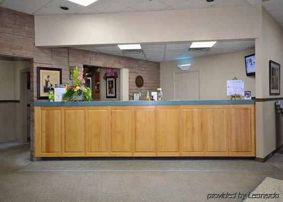 Rodeway Inn Cow Palace Lamar Интериор снимка