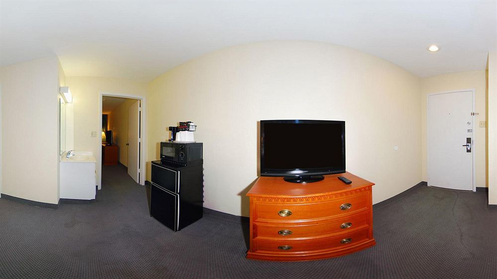 Rodeway Inn Cow Palace Lamar Екстериор снимка
