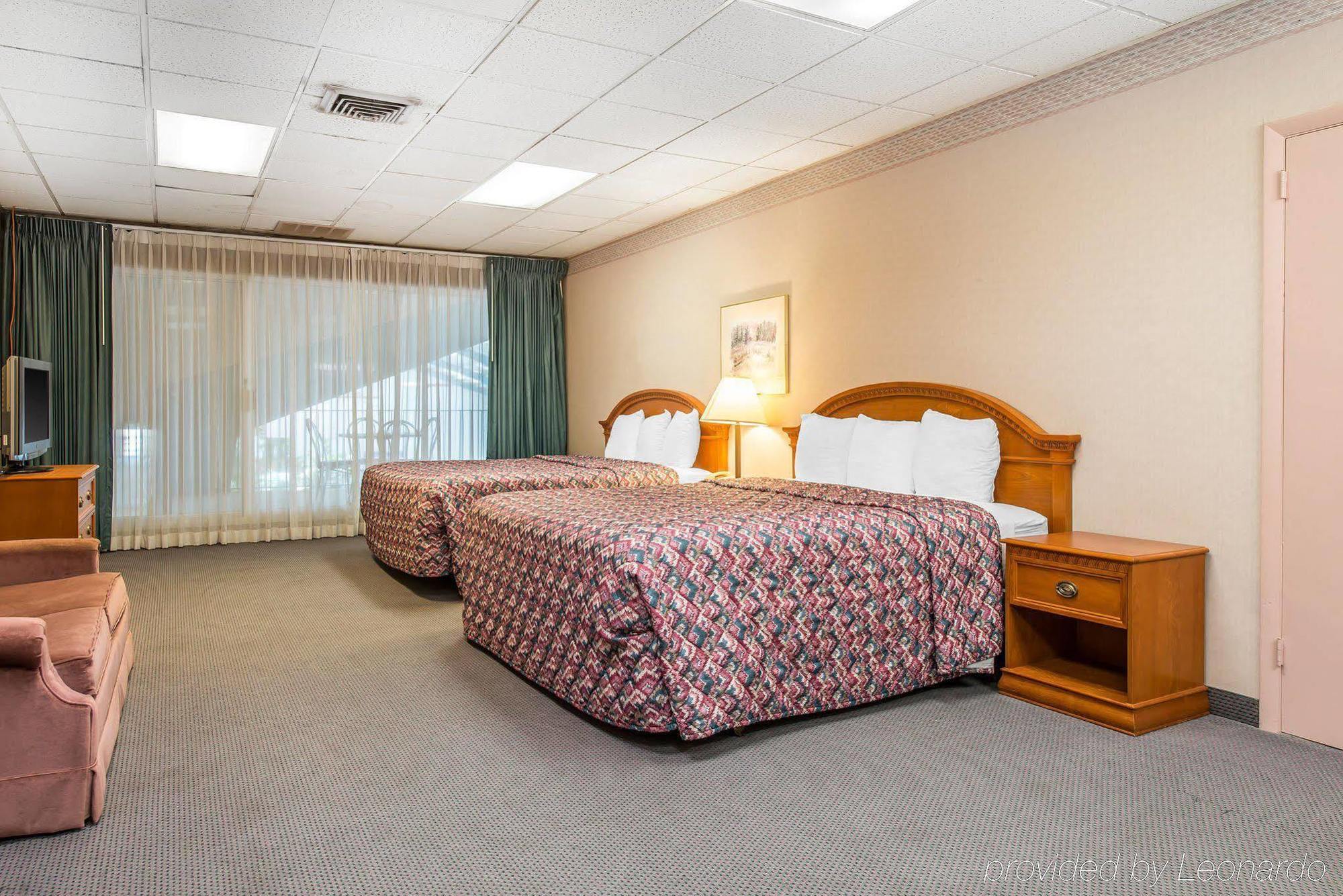 Rodeway Inn Cow Palace Lamar Екстериор снимка